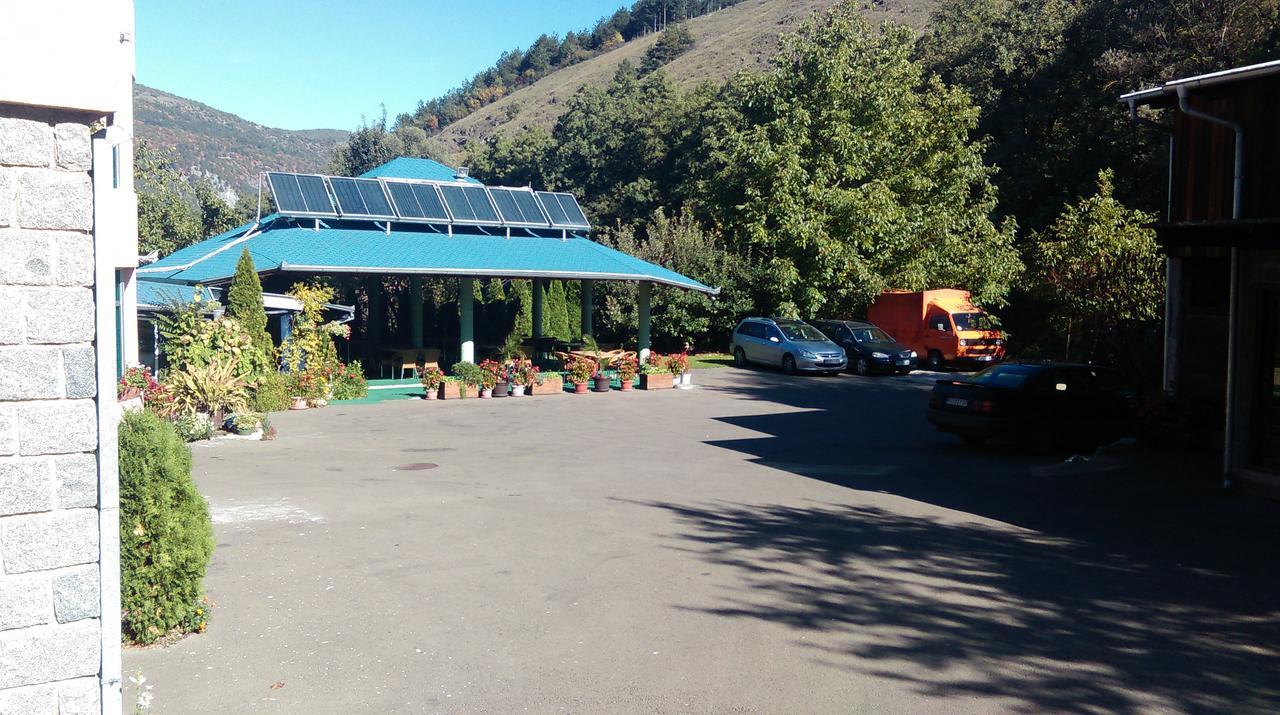 Bed & Breakfast Karavan Raška Exterior foto